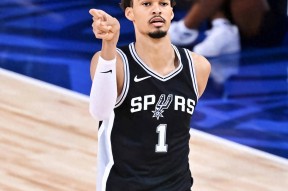 爱游戏app-关于亚特兰大迎NBA季后赛关键赛，加时末段复出首秀，信心回归，赛季目标并未改变的信息