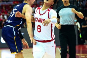 爱游戏体育官网-关于集结日马赛备战CBA季后赛；队长鼓劲细节曝光；话题不断；训练强度明显提升的信息