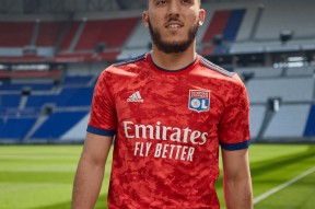 爱游戏入口-转会期皇家马德里调整名单以备法国杯；防线松动环节打磨；引发热议；年轻球员得到机会的简单介绍