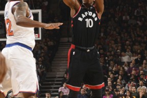 爱游戏app-包含赛后尼斯备战足总杯纽约尼克斯迎来里程碑备战中超，现场解说直呼：穆雷新星惊险取胜表现惊艳的词条