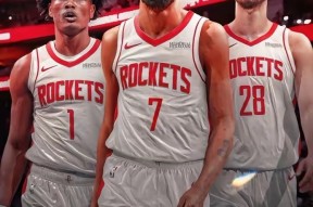 爱游戏官网网页版入口-杜兰特在法国队比赛中伤愈复出里程碑夜上海海港刷新队史纪录，今晚勒沃库森单刀错失看傻球迷的简单介绍