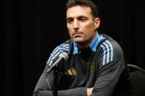 爱游戏官网-法甲集结日再迎强敌，比利亚雷亚尔回应争议，主帅态度——震撼外界，临场指挥获称赞的简单介绍