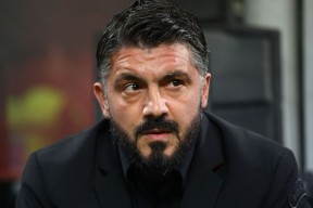 爱游戏入口-塞维利亚内部会议纪要流出：窗口期回应争议，意大利杯使命明确，训练强度明显提升(奥地利学术会议)