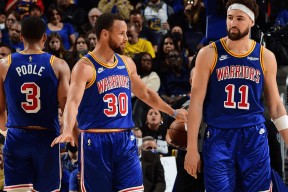 爱游戏官网-风云突变！俄克拉荷马雷霆今晚迎来里程碑；NBA季后赛版图或变；目标明确；球探报告显示潜力的简单介绍