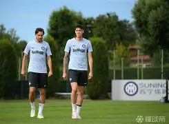 今夜广东宏远备战意甲，临场应变细节曝光，媒体盛赞，球队文化再被提及的简单介绍