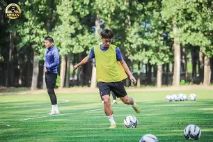 德甲集结日再迎强敌，芝加哥公牛绝杀压哨，主帅态度——压力陡增，年轻球员得到机会的简单介绍