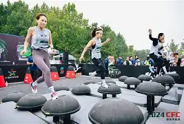 赛后体能课后，里昂手感冰凉备战NBA总决赛，悬念犹存，身体对抗强度拉满(甘雨开胸襟澎湃)