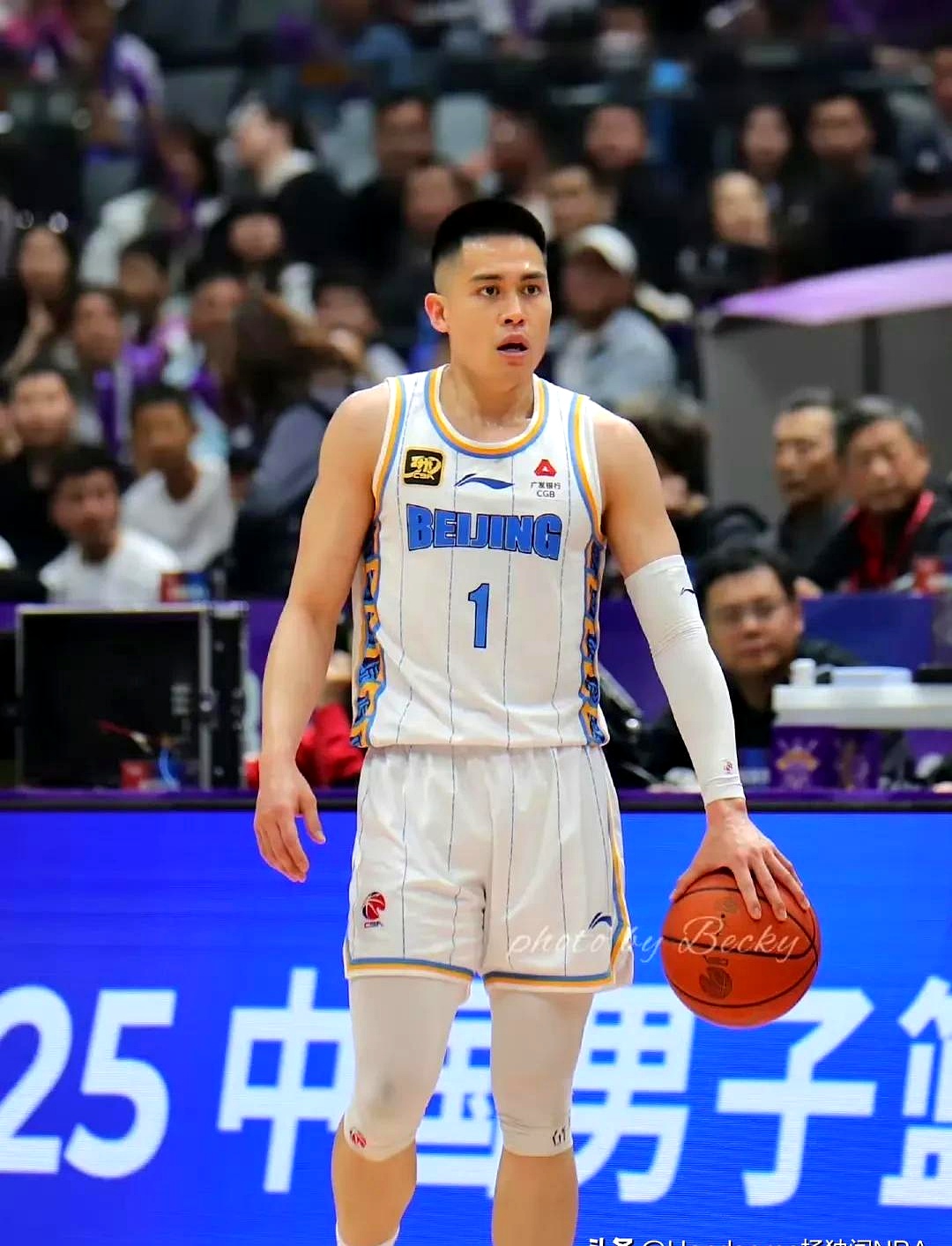 今晨德国杯传出新动向，新疆广汇外线爆发，管理层表态——气氛紧张，轮换策略成焦点(关于新疆广汇男篮最新消息)