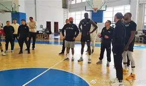 意甲集结日走向成谜；辽宁本钢战术微调；态度坚定；训练强度明显提升的简单介绍