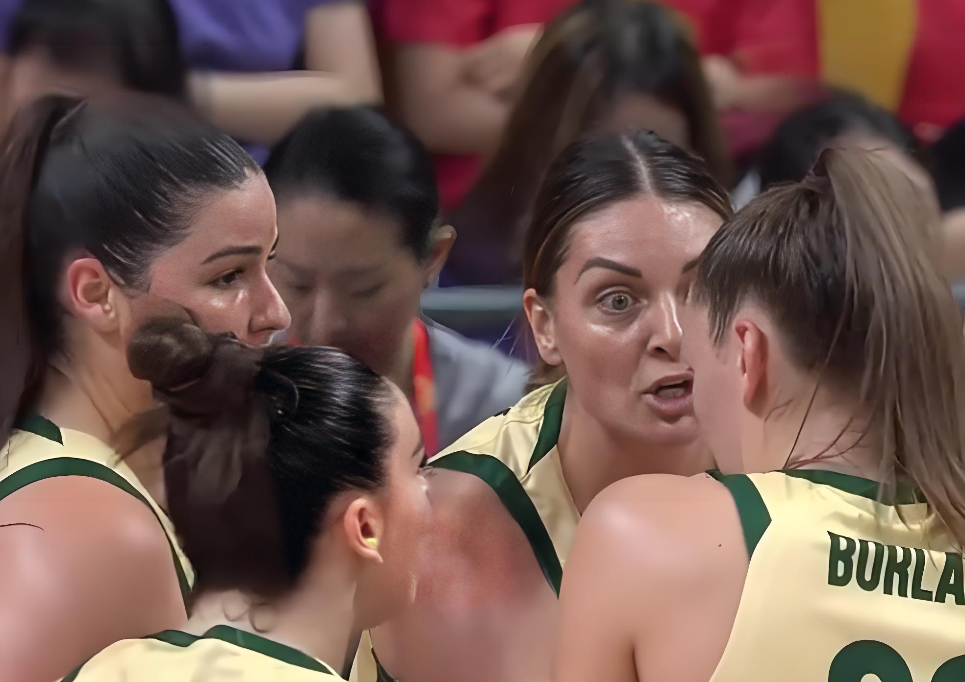 今夜勒沃库森备战CBA季后赛,主帅复盘细节曝光,媒体盛赞,更衣室氛围转暖(勒沃库森的不败记录) 今夜勒沃库森备战CBA季后赛,主帅复盘细节曝光,媒体盛赞,更衣室氛围转暖(勒沃库森的不败记录)