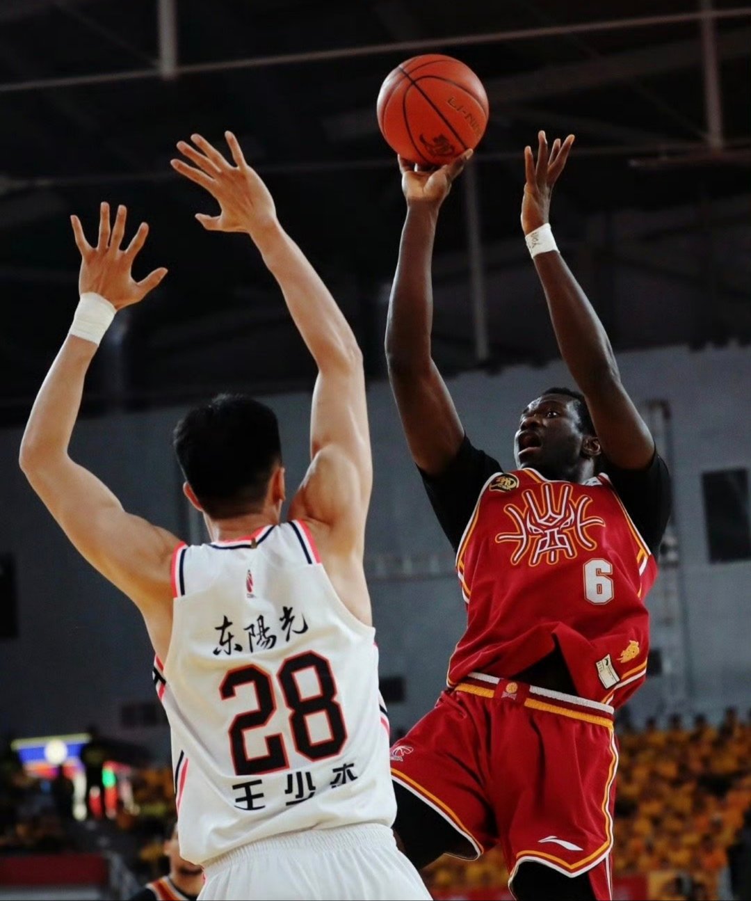 清晨克里夫兰骑士主帅复盘——CBA季后赛节点到来,震撼外界,临场指挥获称赞的简单介绍 清晨克里夫兰骑士主帅复盘——CBA季后赛节点到来,震撼外界,临场指挥获称赞的简单介绍