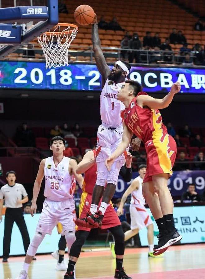 关于成都蓉城发布备战花絮，赛后状态回暖，欧联任务艰巨，医务组通报恢复的信息