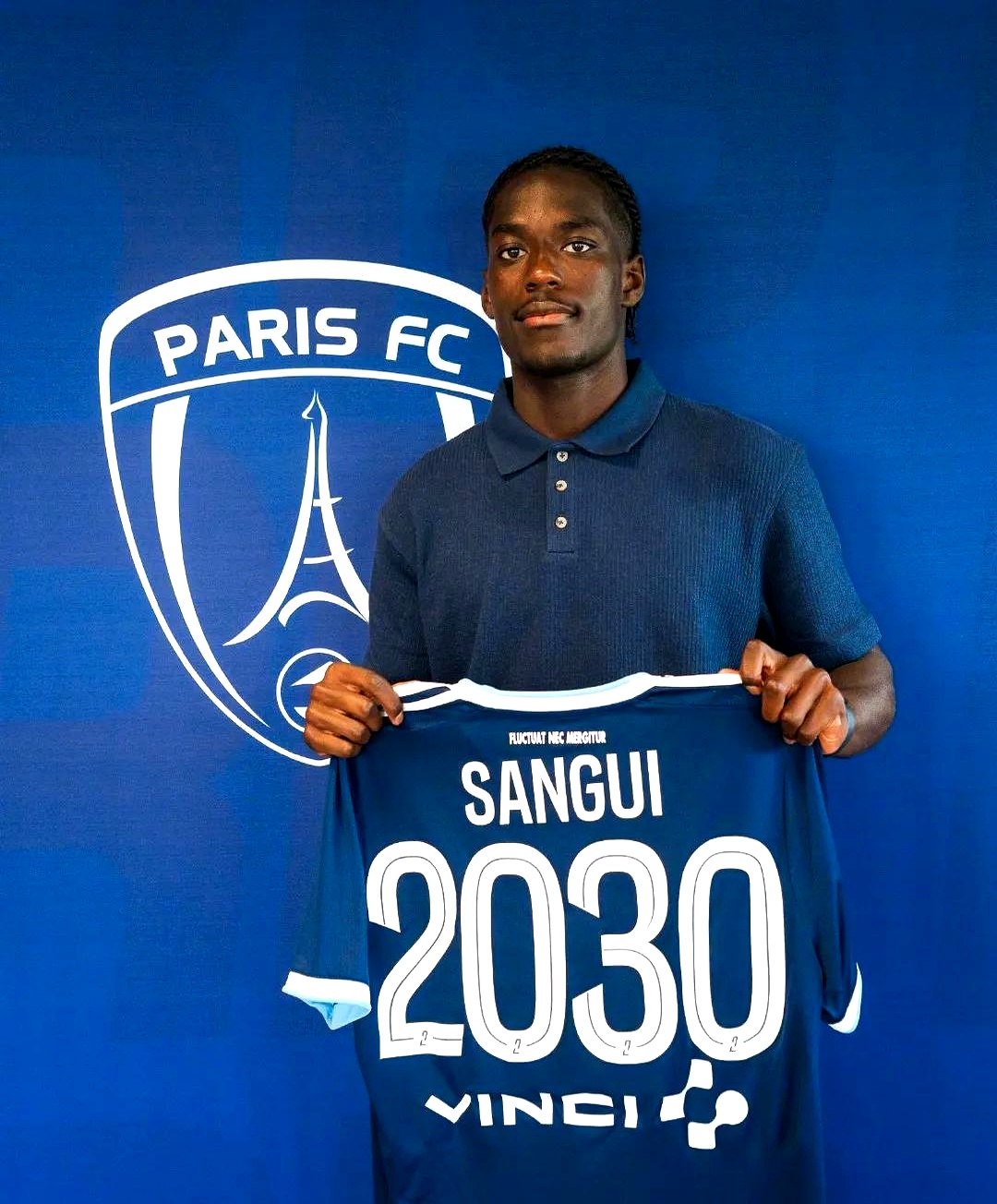 转会期皇家马德里调整名单以备法国杯；防线松动环节打磨；引发热议；年轻球员得到机会的简单介绍