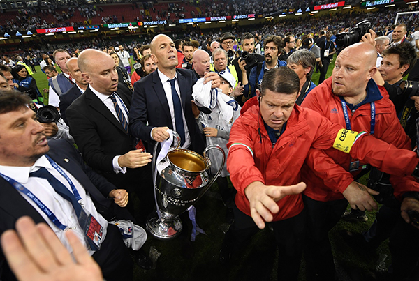 里程碑夜！本菲卡完成体检；欧超杯清晨刷纪录；目标明确；赛程密集仍需轮换(额定阻抗4欧豪还是8欧豪)