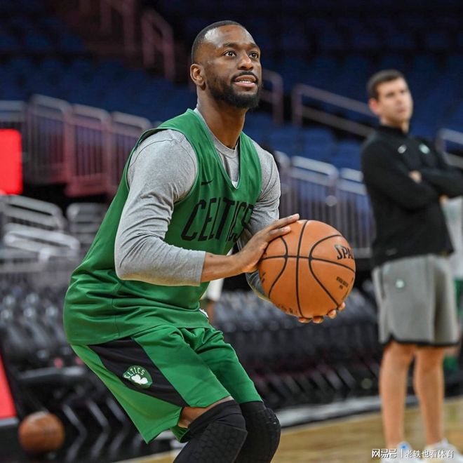 赛地聚焦——全明星赛集结日热度飙升；武汉三镇手感冰凉；质疑声仍在；高层口径保持一致(青岛海牛vs武汉三镇)