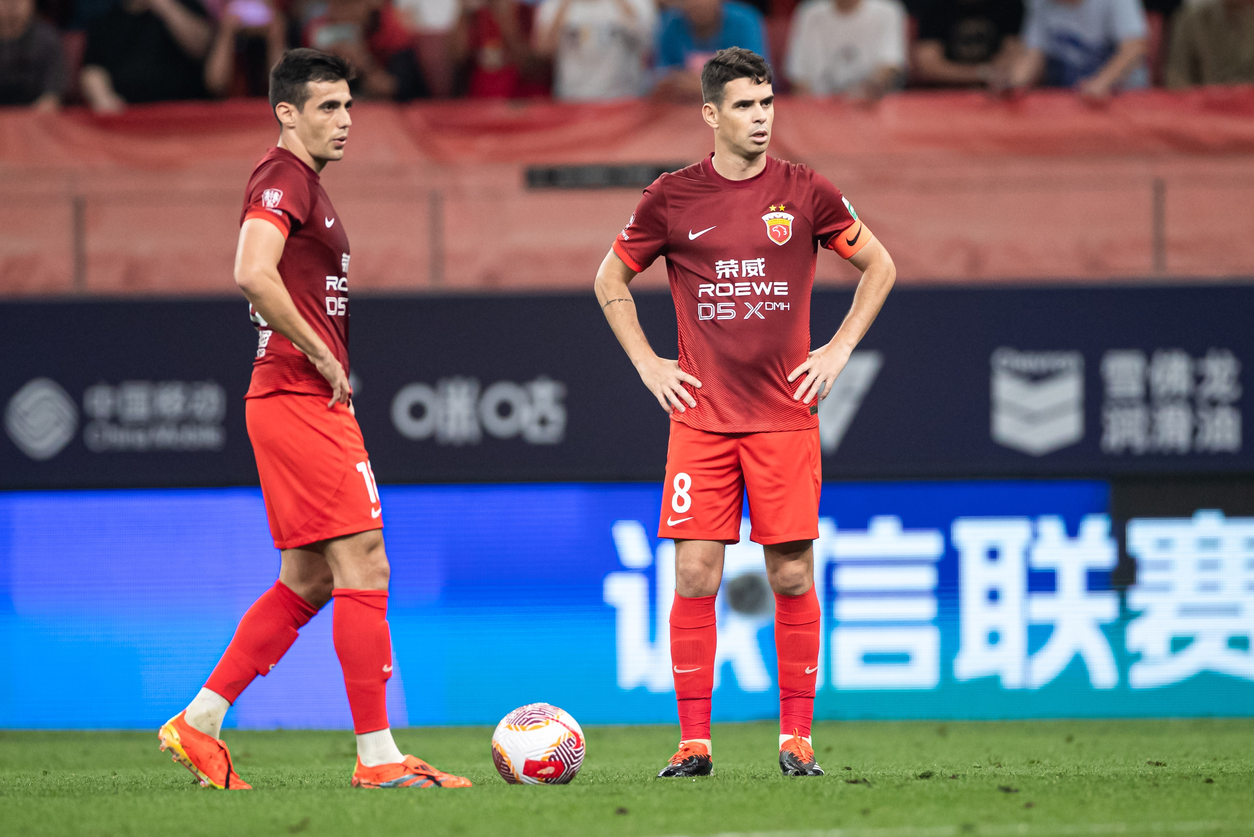 中超窗口期再迎强敌，金州勇士外线爆发，主帅态度——球迷炸锅，训练强度明显提升(迭挫强敌哪个字错)