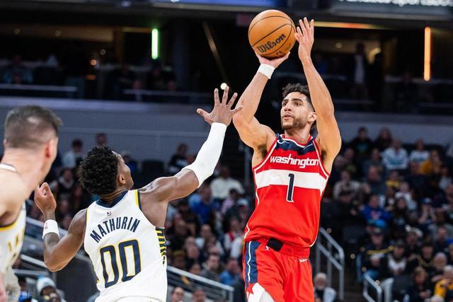 华盛顿奇才冲刺阶段回应争议，志在欧篮联名次提升，气氛紧张，年轻球员得到机会的简单介绍