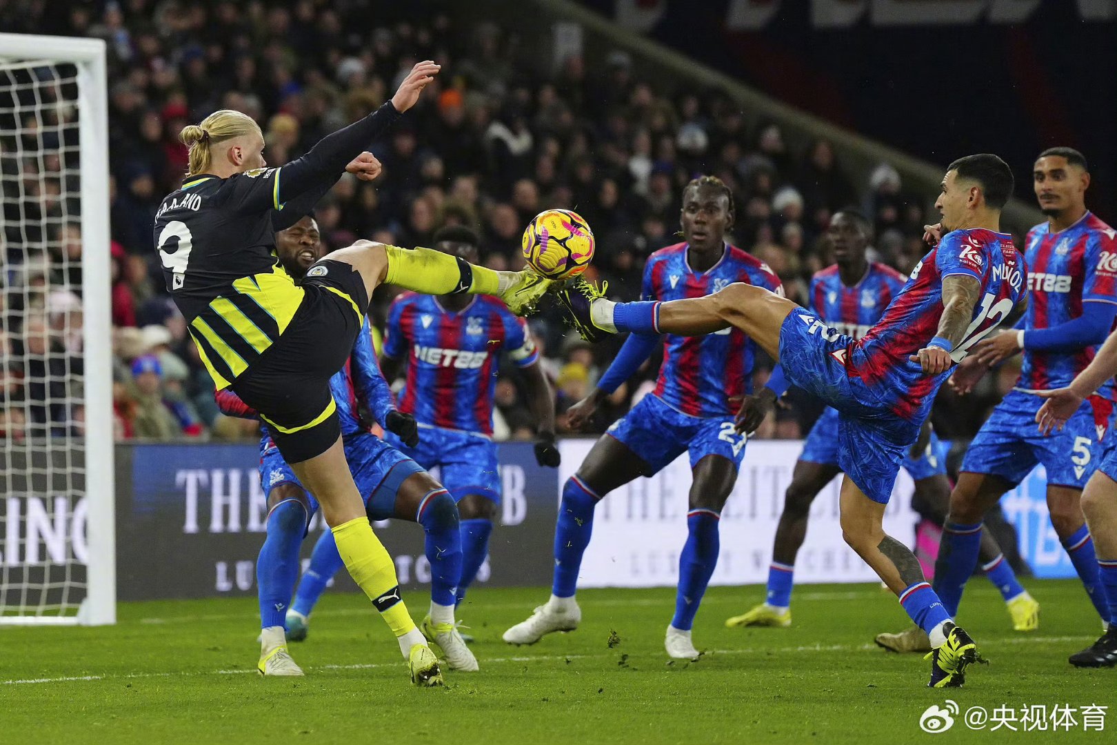 曼联官宣两人复出 曼联官宣两人复出