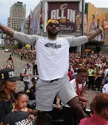 两大铁卫裁决意甲第一神射之争 两大铁卫裁决意甲第一神射之争