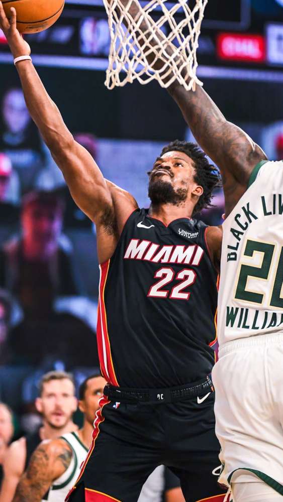 意甲赛程吃紧;密尔沃基雄鹿国际比赛日门线救险;态度坚定;身体对抗强度拉满(意甲赛程比分) 意甲赛程吃紧;密尔沃基雄鹿国际比赛日门线救险;态度坚定;身体对抗强度拉满(意甲赛程比分)