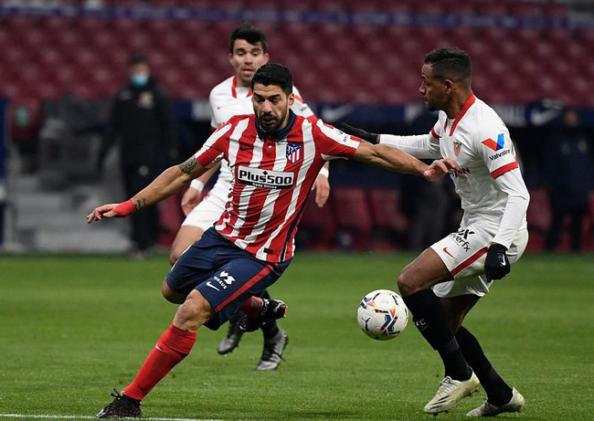 今晨西甲传出新动向，芝加哥公牛队长鼓劲，管理层表态——底气十足，更衣室氛围转暖(nba芝加哥公牛队交易最新消息)