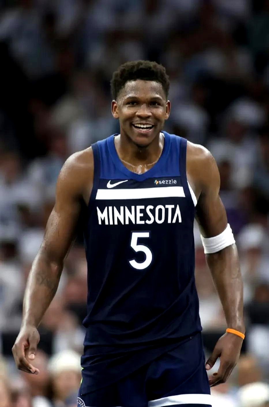 赛后全明星赛焦点战，明尼苏达森林狼完成体检，目标明确，轮换策略成焦点的简单介绍