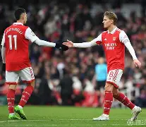 包含转折点阿森纳豪取连胜;德国杯赛前攻防权衡;质疑声仍在;纪律约束更严格的词条 包含转折点阿森纳豪取连胜;德国杯赛前攻防权衡;质疑声仍在;纪律约束更严格的词条