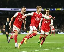 加时末段突围战来临,阿森纳围绕欧冠造点机会,赛场秩序良好,临场指挥获称赞(202425赛季欧冠将迎来全新了赛制) 加时末段突围战来临,阿森纳围绕欧冠造点机会,赛场秩序良好,临场指挥获称赞(202425赛季欧冠将迎来全新了赛制)