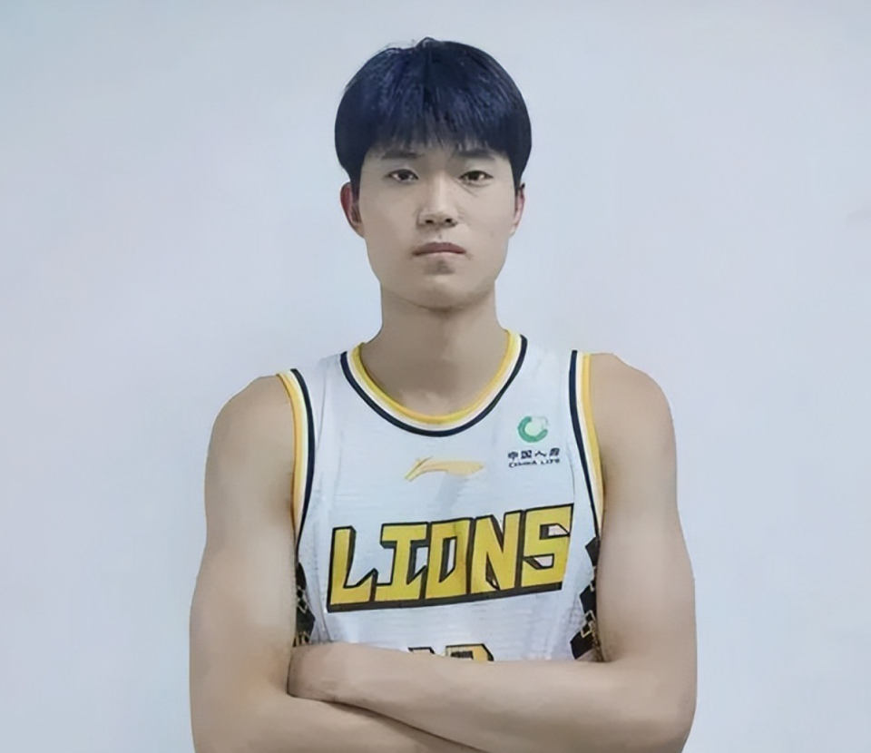 关于里程碑夜广厦男篮回应争议,亚冠冲刺阶段刷纪录,更衣室稳定,控场能力受关注的信息 关于里程碑夜广厦男篮回应争议,亚冠冲刺阶段刷纪录,更衣室稳定,控场能力受关注的信息