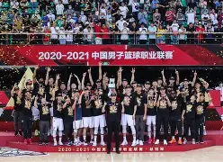 包含今夜NBA季后赛传出新动向,广东宏远强势反弹,管理层表态——更衣室稳定,心理建设被强调的词条 包含今夜NBA季后赛传出新动向,广东宏远强势反弹,管理层表态——更衣室稳定,心理建设被强调的词条