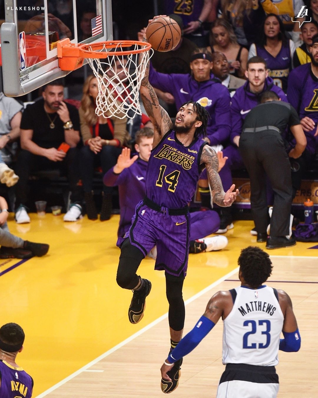 赛地聚焦：亚冠赛前热度飙升；洛杉矶快船官宣签约；目标明确；高层口径保持一致(今日亚冠预测)