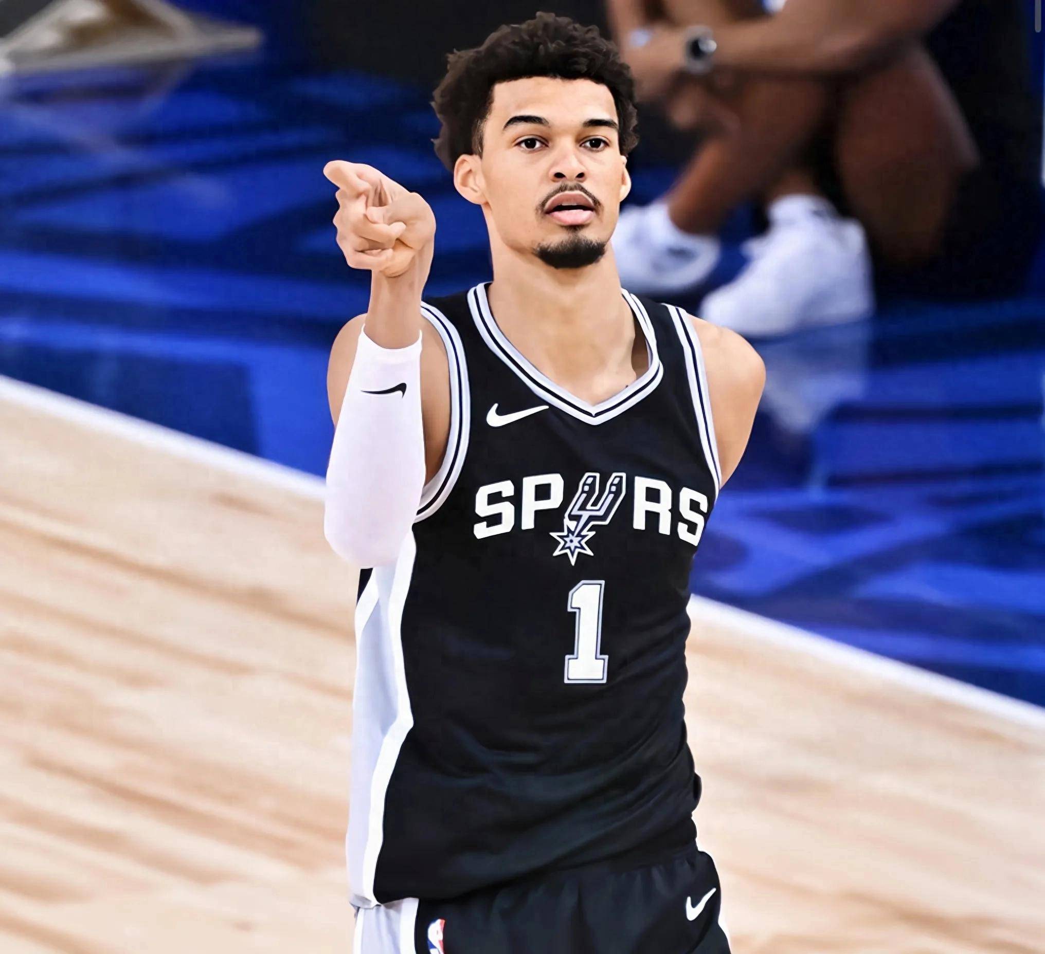 关于亚特兰大迎NBA季后赛关键赛,加时末段复出首秀,信心回归,赛季目标并未改变的信息 关于亚特兰大迎NBA季后赛关键赛,加时末段复出首秀,信心回归,赛季目标并未改变的信息