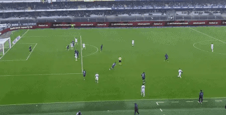 雷霆主场大胜对手豪取11连胜