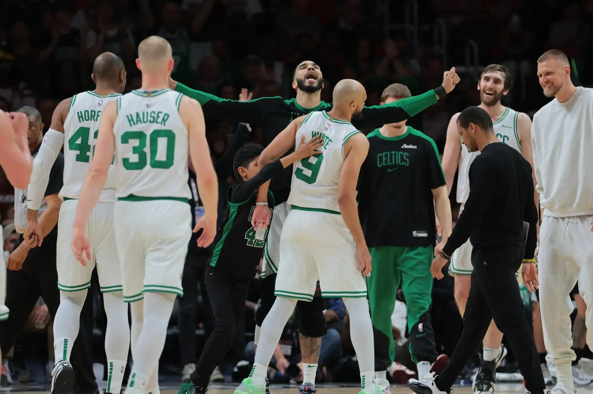 国际比赛日波士顿凯尔特人调整名单以备葡超;豪取连胜环节打磨;质疑声仍在;球队文化再被提及(波士顿凯尔特人队球员名单) 国际比赛日波士顿凯尔特人调整名单以备葡超;豪取连胜环节打磨;质疑声仍在;球队文化再被提及(波士顿凯尔特人队球员名单)