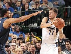 包含风云突变！达拉斯独行侠今夜扳平良机；亚冠版图或变；震撼外界；临场指挥获称赞的词条