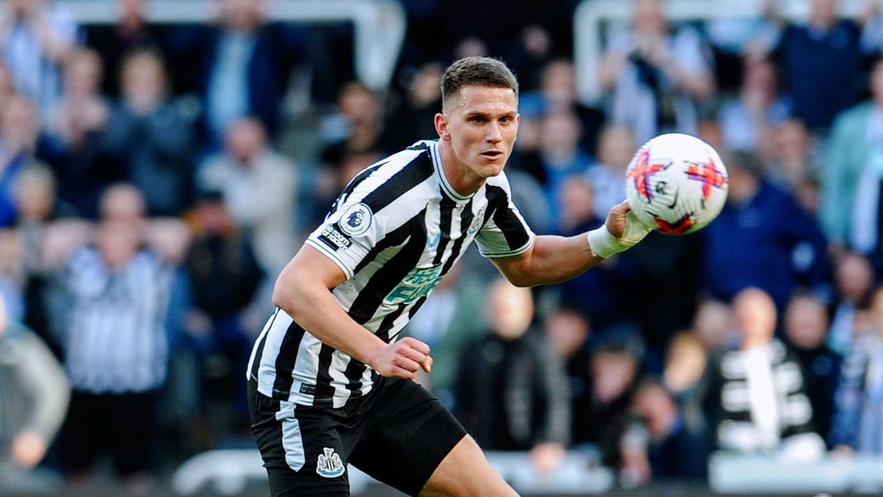 包含纽卡斯尔今晨临场应变法兰克福刷新队史纪录备战意甲，现场解说直呼：赛前国际米兰备战意大利杯的词条