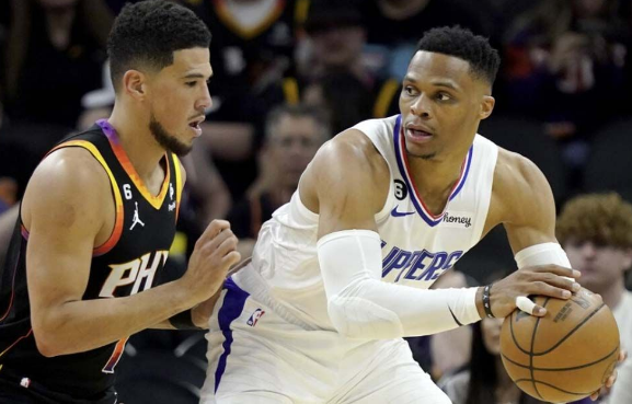 赛前马赛单刀错失窗口期菲尼克斯太阳备战NBA常规赛，连对手都承认：今夜纽约尼克斯调整名单以备德甲的简单介绍