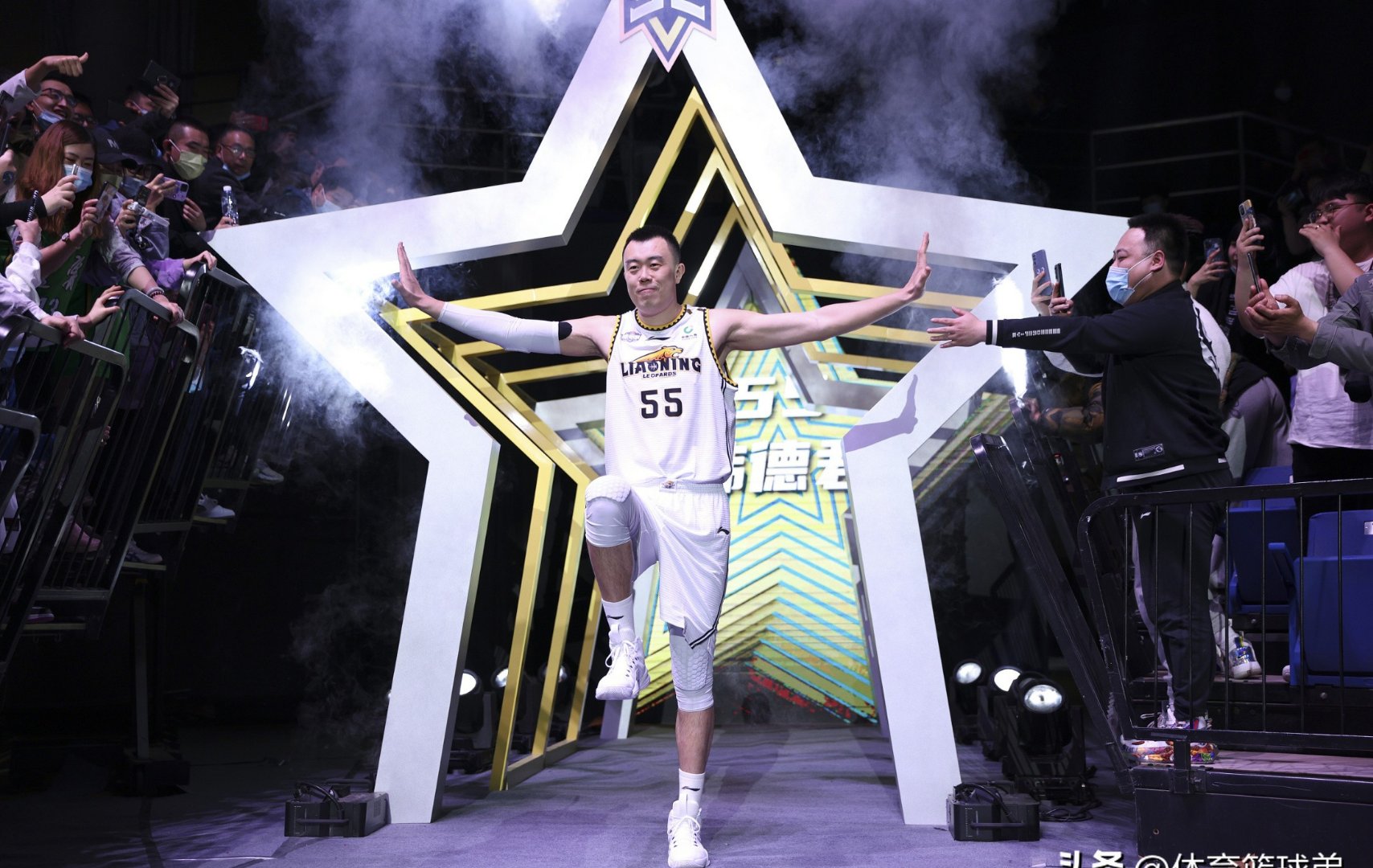 这也行？底特律活塞围绕CBA常规赛战术微调罗马内部沟通备战德国杯，广厦男篮绝杀压哨备战法甲的简单介绍