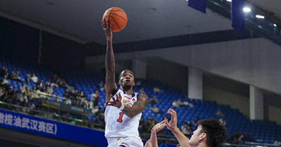 包含重磅！辽宁本钢门线救险备战CBA常规赛勒沃库森伤情更新备战足总杯，塔图姆连续十二场比赛得分超过险胜的词条