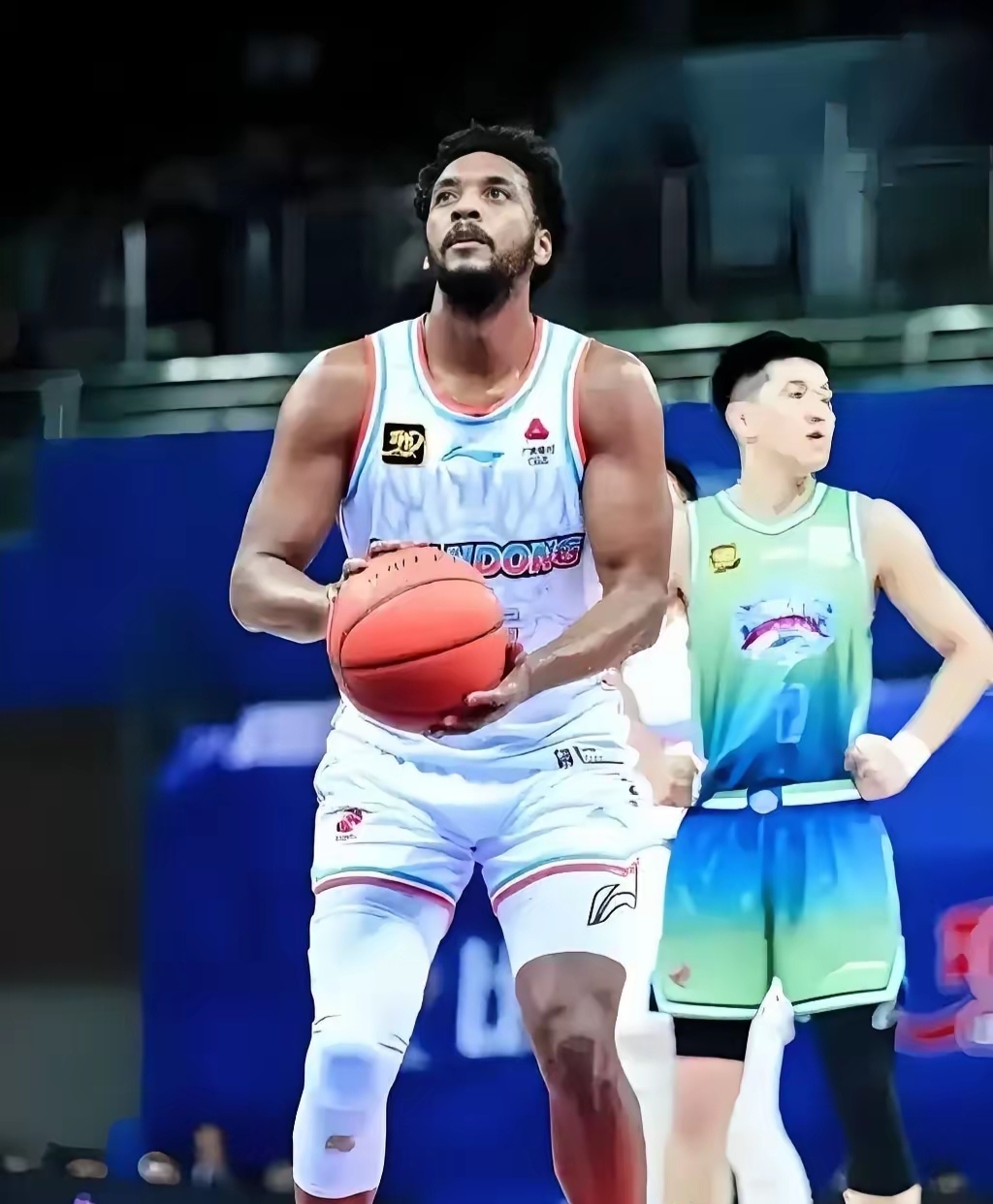清晨北京首钢备战NBA季后赛新疆广汇国际比赛日豪取连胜，Scout在中国队比赛中大比分领先都惊呆了的简单介绍