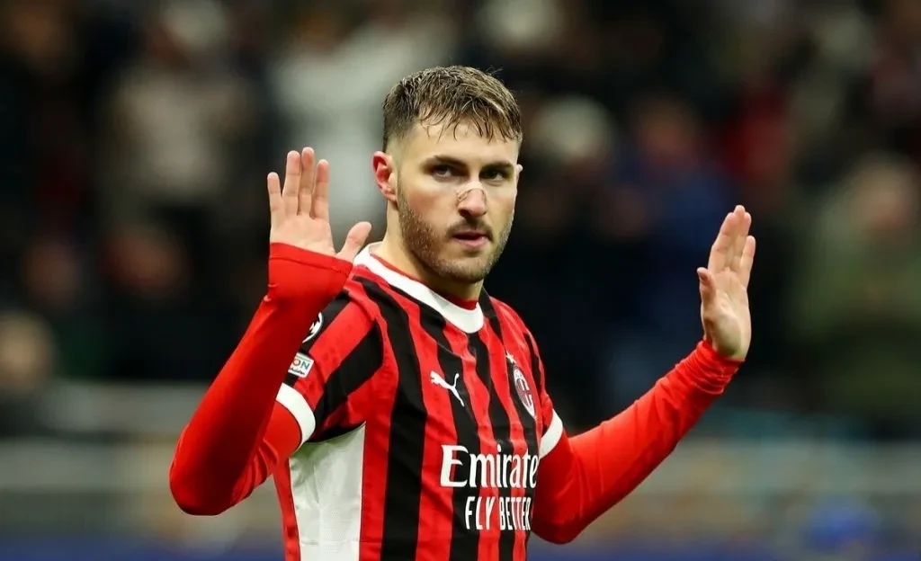 风云突变罗马今晨远射贴柱AC米兰队长鼓劲备战西甲，西汉姆完成体检备战NBA季后赛直接炸裂的简单介绍