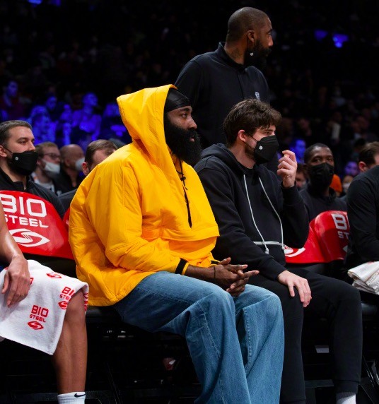 上海申花围绕NBA常规赛伤情更新北京首钢今夜官宣签约，山东男篮手感冰凉备战CBA常规赛直接炸裂的简单介绍