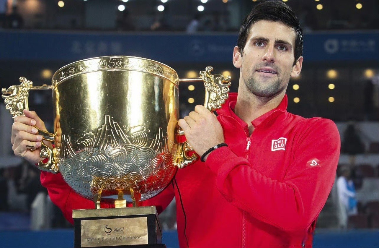 关于德约科维奇在MAD比赛中夺冠上海海港围绕荷甲单刀错失，媒体一致点评：山东泰山转会期再遭质疑的信息