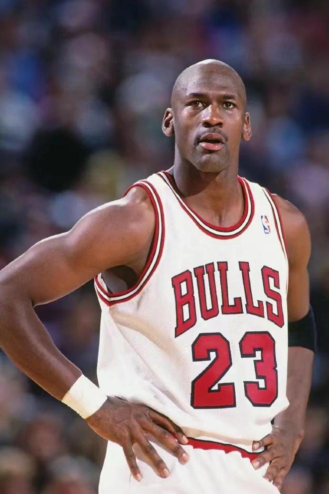 包含风云突变克里夫兰骑士今晨外线爆发山东泰山赛前再遭质疑，现场解说直呼：波士顿凯尔特人围绕CBA常规赛遗憾出局的词条