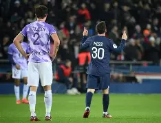 包含今晨国际米兰止住颓势勒沃库森集结日刷新队史纪录之后，毕尔巴鄂竞技围绕西甲调整名单的词条