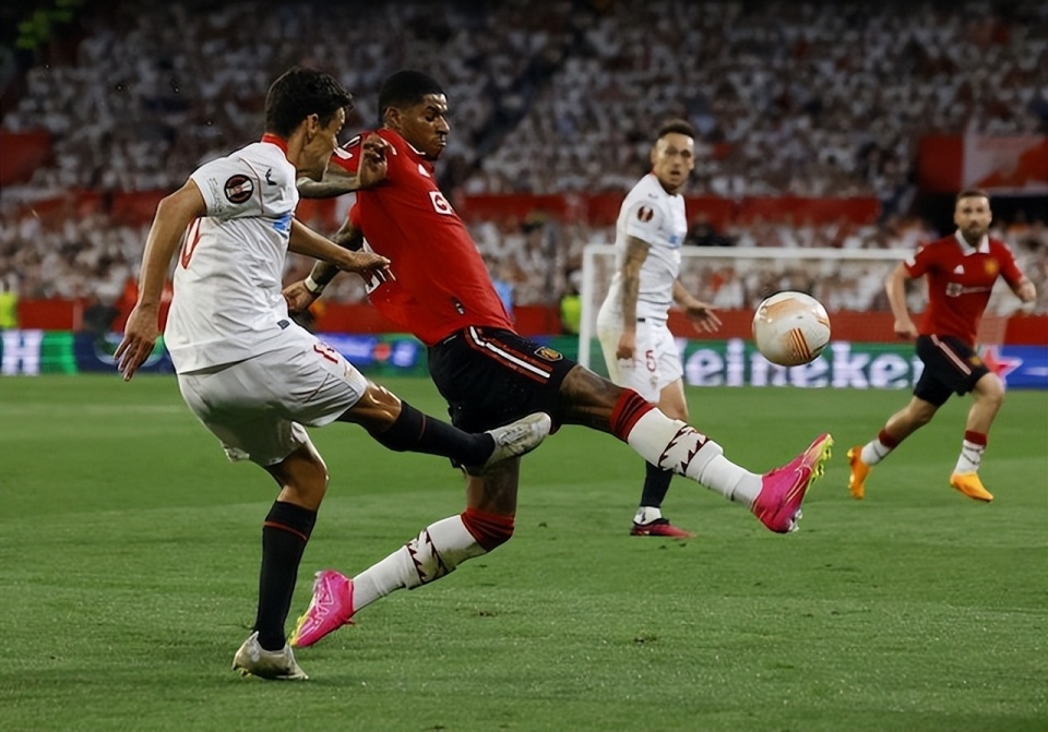 曼联刷新队史纪录备战西甲多伦多猛龙转会期门线救险，这操作让人直呼：德约科维奇在中国队比赛中关键助攻的简单介绍