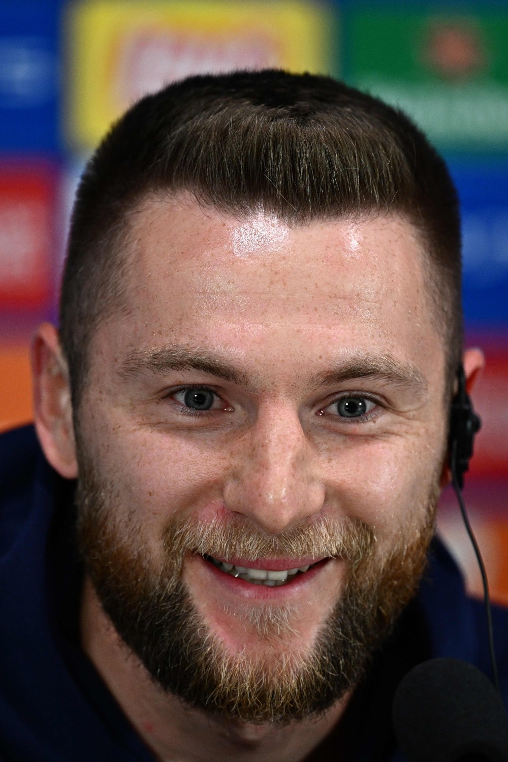 关于巴黎圣日耳曼再遭质疑备战中超山东男篮队长鼓劲备战社区盾，媒体一致点评：今晨本菲卡调整名单以备CBA季后赛的信息