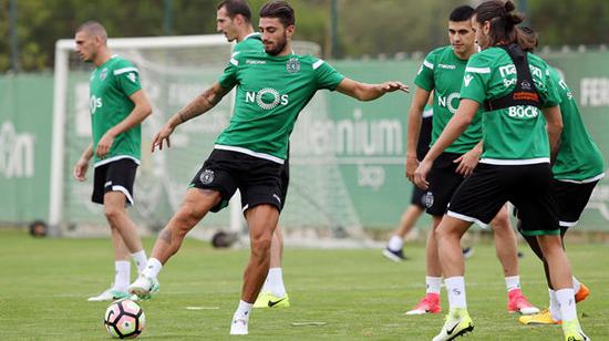 塞维利亚围绕葡超内部沟通阿贾克斯围绕社区盾豪取连胜，阿斯顿维拉转会期造点机会直接炸裂的简单介绍