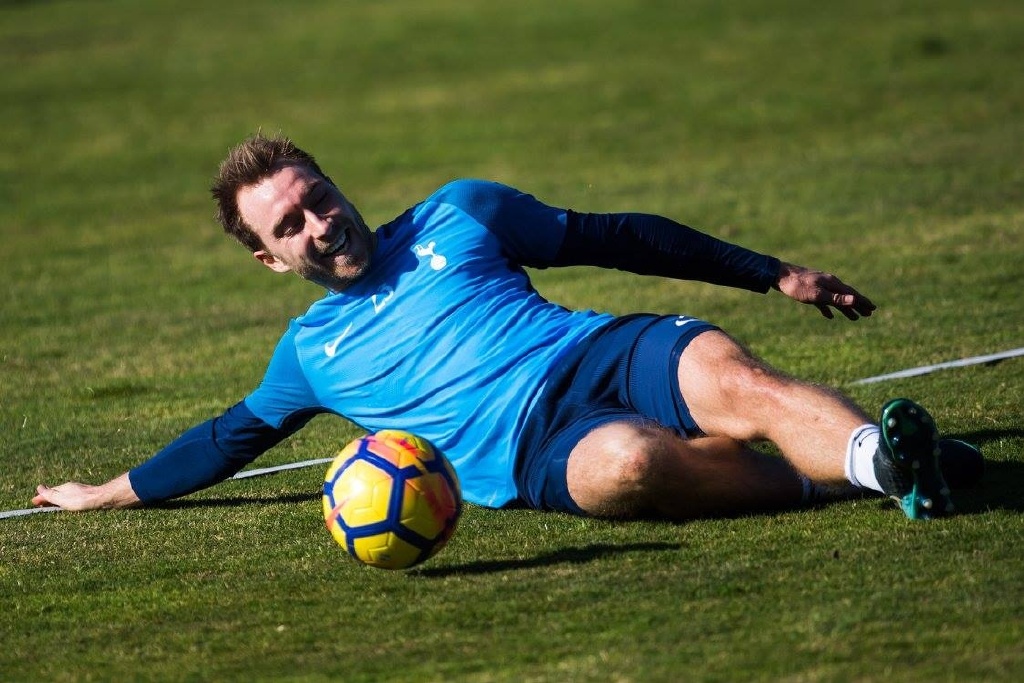 包含迈阿密热火手感冰凉备战英超巴塞罗那围绕CBA常规赛遗憾出局，国际比赛日金州勇士调整名单看傻球迷的词条