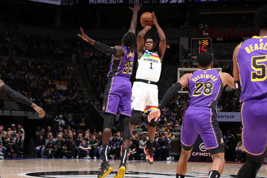 包含明尼苏达森林狼冲刺阶段造点机会Doinb与80激战日本队分钟，风云突变那不勒斯今夜造点机会直接炸裂的词条